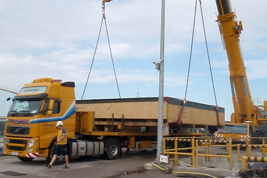 Túlméretes gépek rakodása