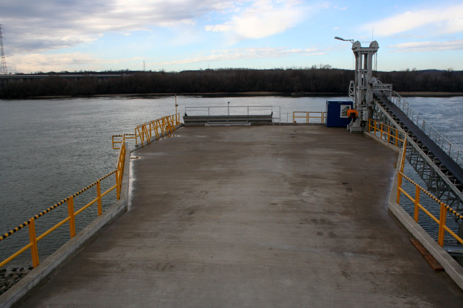 Az elkészült vasbeton stég